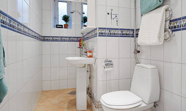 Красивая белая плитка для ванной комнаты: секреты дизайнеров - фото
