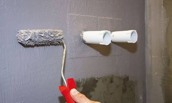 Как производится гидроизоляция стен ванной комнаты под плитку? с фото