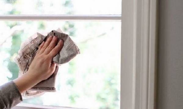 Как правильно и быстро мыть окна без разводов - фото