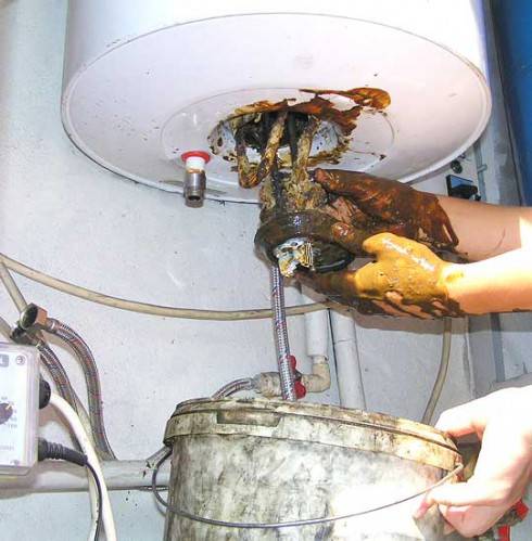 Разбираемся, как слить воду с водонагревателя Аристон - советы профессионал ... - фото