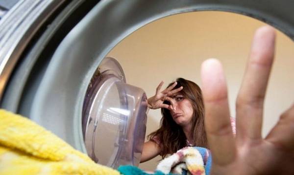 Неприятный запах из стиральной машинки автомат - как можно избавиться? - фото