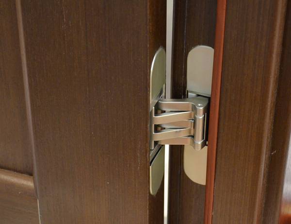 Особенности установки скрытых петель для межкомнатных дверей с фото