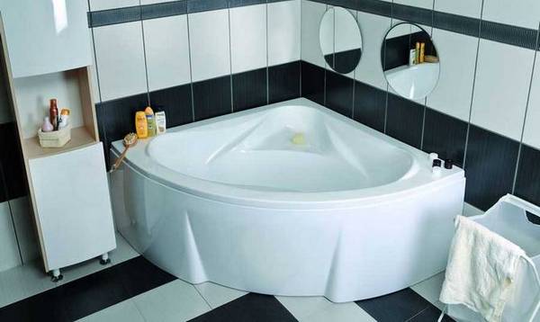Как устанавливаются угловые ассиметричные акриловые ванны? с фото